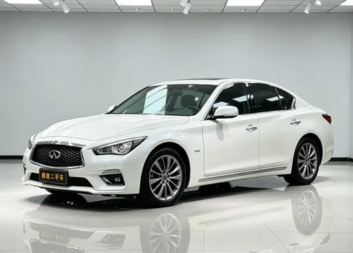 Infiniti Q50L