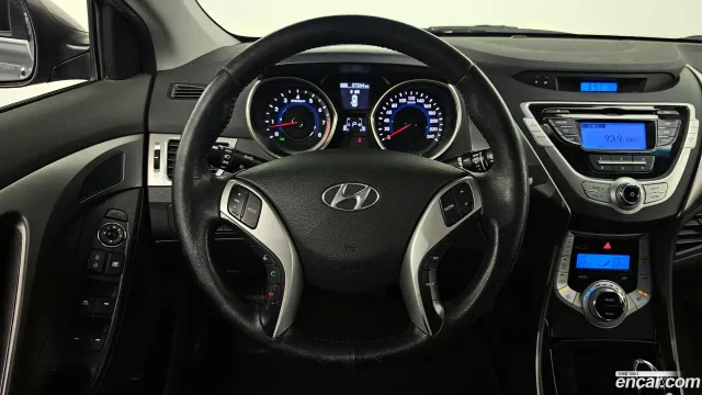 Hyundai Elantra (Avante)