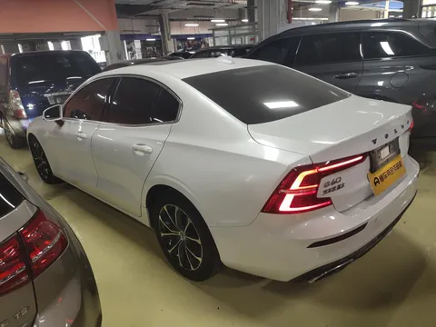 Volvo S60