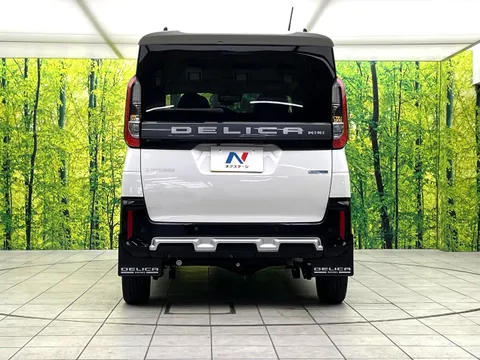Mitsubishi Delica Mini