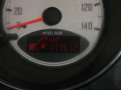 Daihatsu Mira Gino