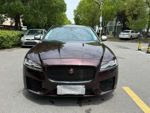 Jaguar XFL