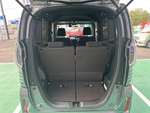 Honda N-BOX Custom