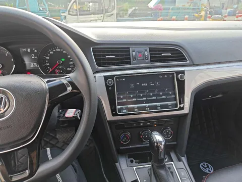Volkswagen Lamando