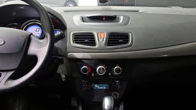 Renault SM3