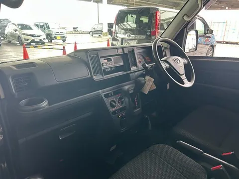 Toyota Pixis Van