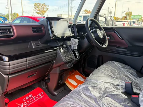 Suzuki Spacia Custom