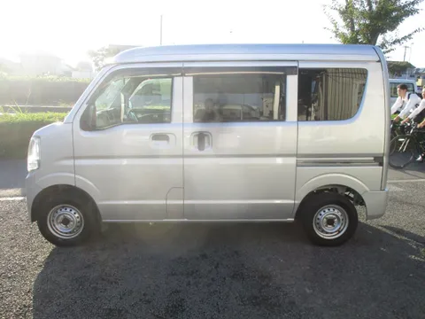 Nissan Clipper