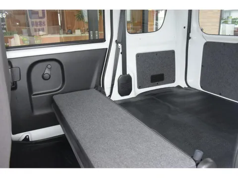 Mitsubishi Minicab Van