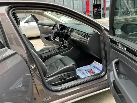 Volkswagen Phideon