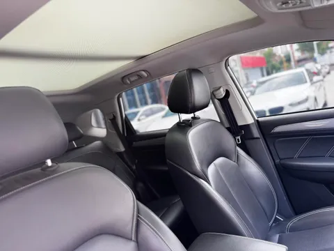 Roewe RX5