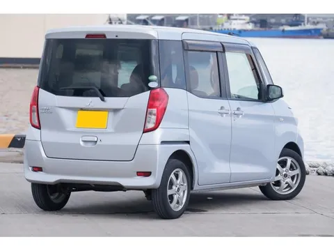 Mitsubishi eK Space