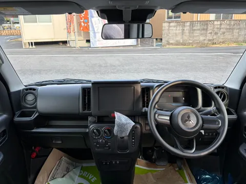 Mitsubishi Minicab Van