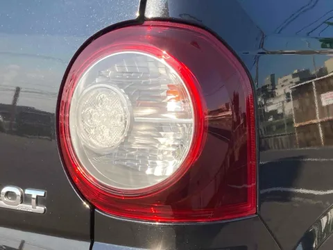Daihatsu Mira Tocot