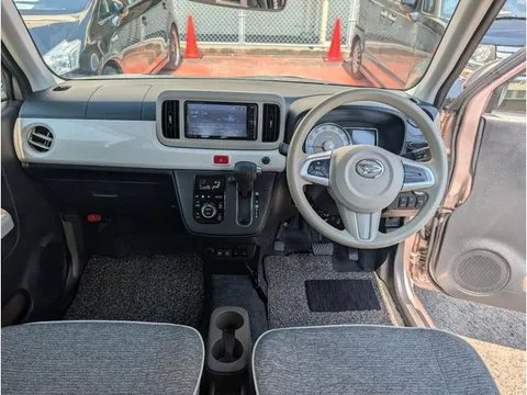 Daihatsu Mira Tocot