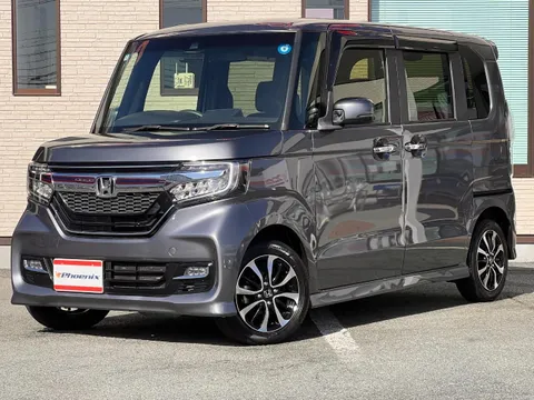 Honda N-BOX Custom