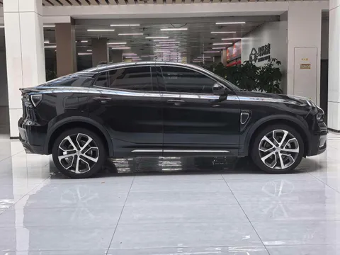 Lynk & Co 05