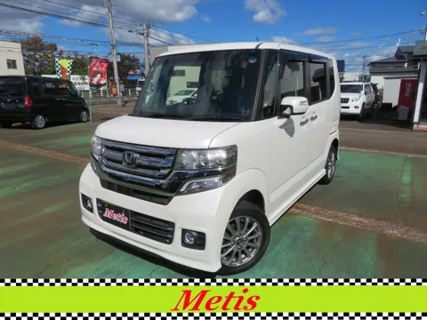 Honda N-BOX Custom