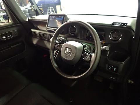 Honda N-BOX Custom
