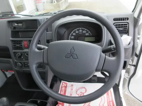 Mitsubishi Minicab Truck