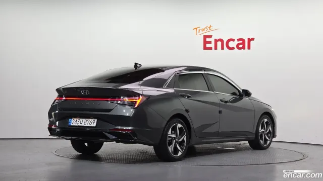Hyundai Elantra (Avante)