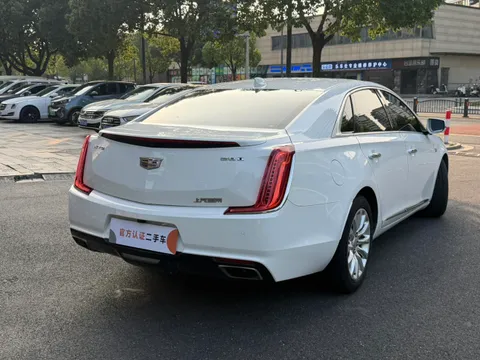 Cadillac XTS