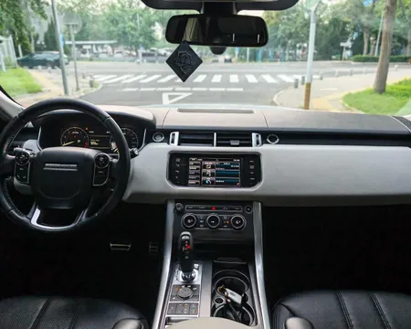 Land Rover