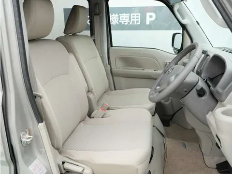 Nissan Clipper Rio