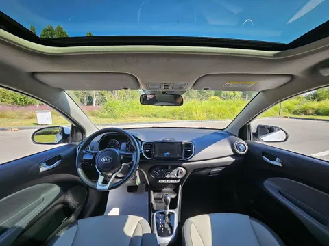 Kia Pegas