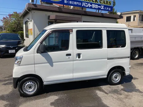 Toyota Pixis Van
