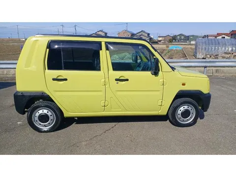Daihatsu Naked