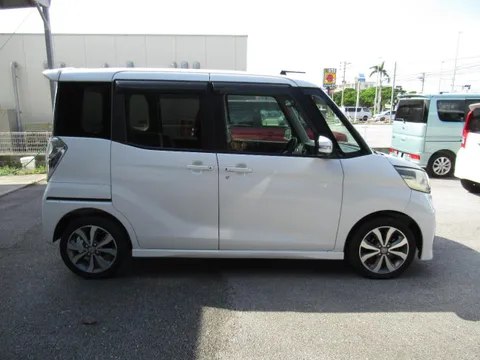 Nissan Dayz Roox
