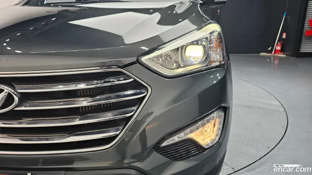 Hyundai Grand Santa Fe (Maxcruz)