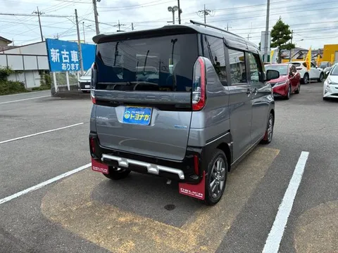 Mitsubishi Delica Mini