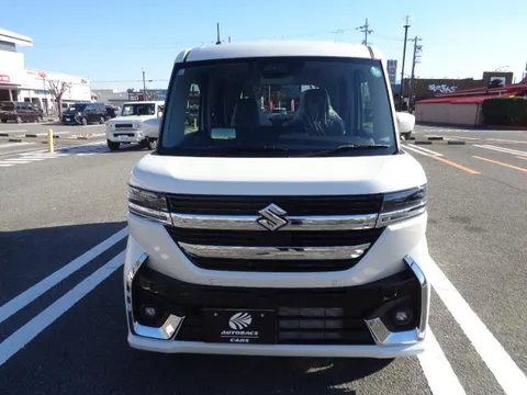 Suzuki Spacia Custom