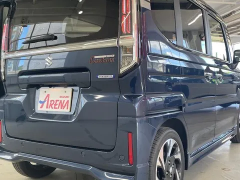 Suzuki Spacia