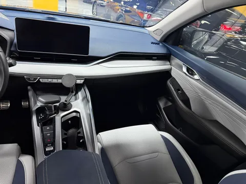 Geely Preface (Xingrui)