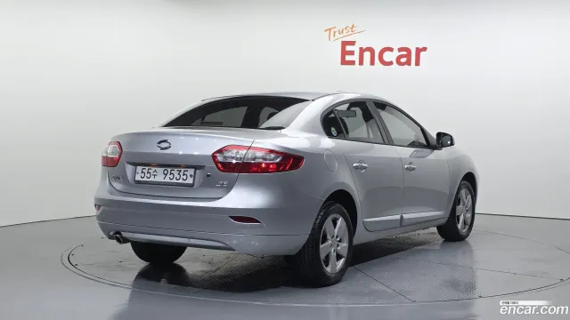 Renault SM3