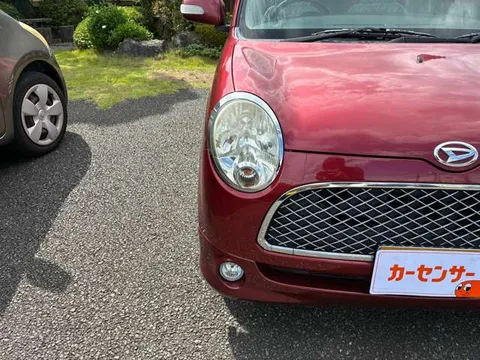 Daihatsu Mira Gino