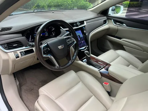 Cadillac XTS