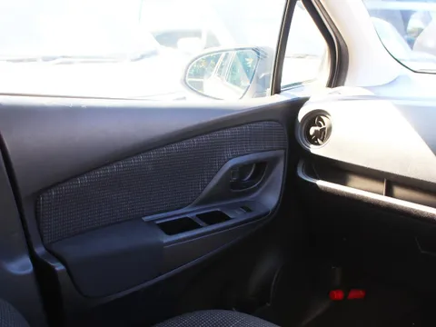 Toyota Yaris (Vitz)