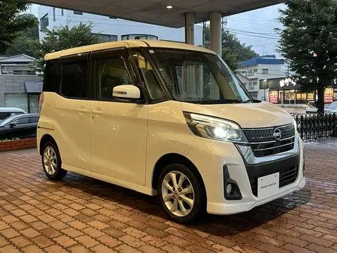 Nissan Dayz Roox