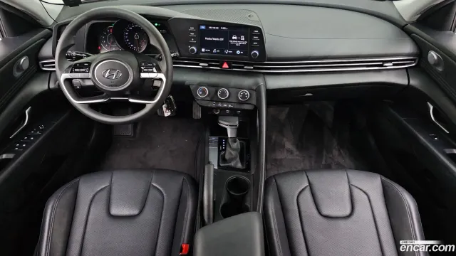 Hyundai Elantra (Avante)