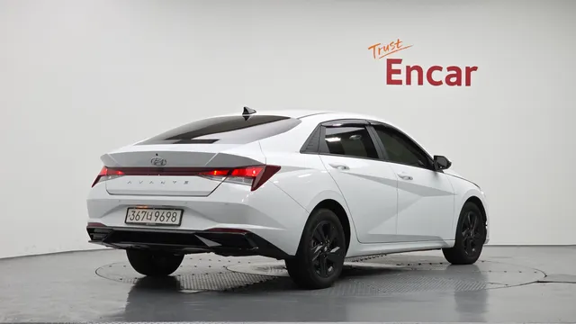 Hyundai Elantra (Avante)