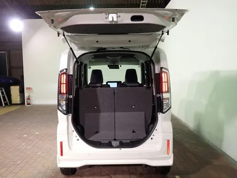 Suzuki Spacia Custom