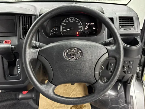 Toyota TownAce Van