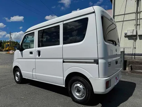 Nissan Clipper
