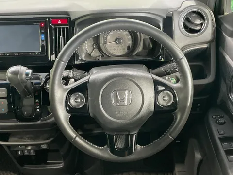 Honda N-WGN Custom