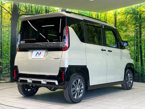 Mitsubishi Delica Mini
