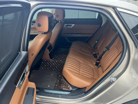Jaguar XFL